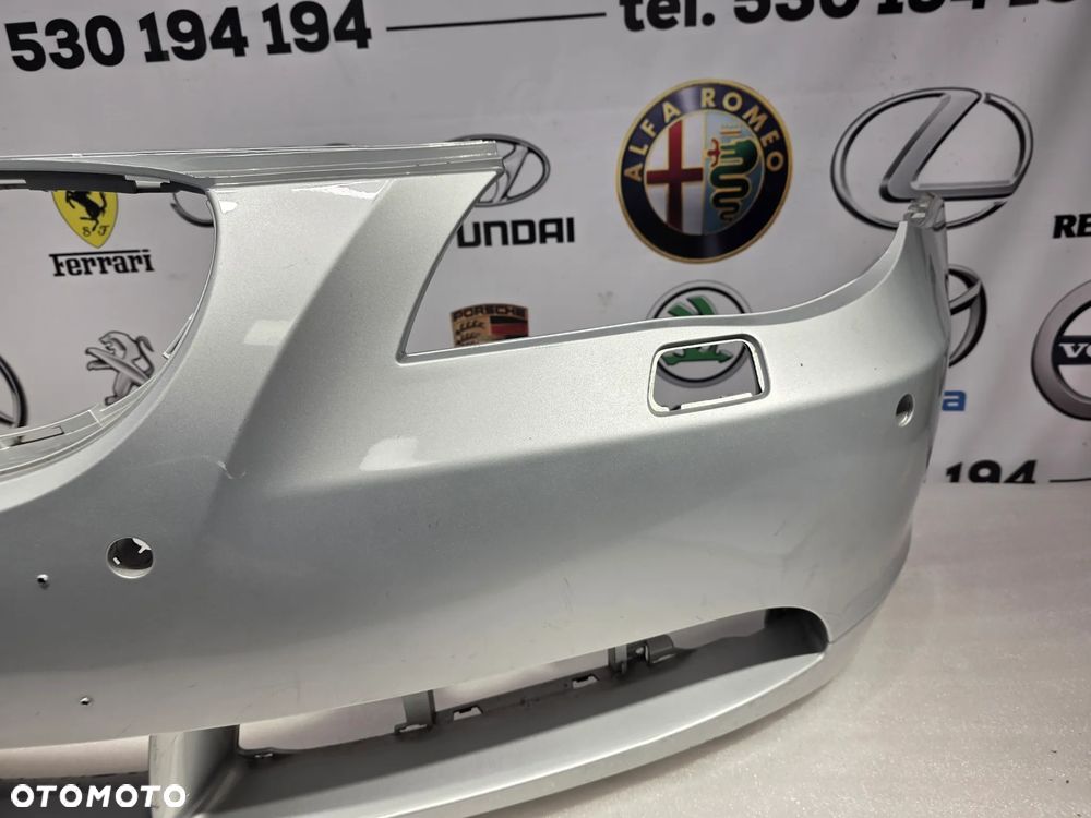 BMW E60 / E61 03-06 ZDERZAK PRZEDNI PRZÓD NA SPRYSKI + 4xPDC , NR 5111703369 / 703369 , NR AUKCJI NZ1704 - 8