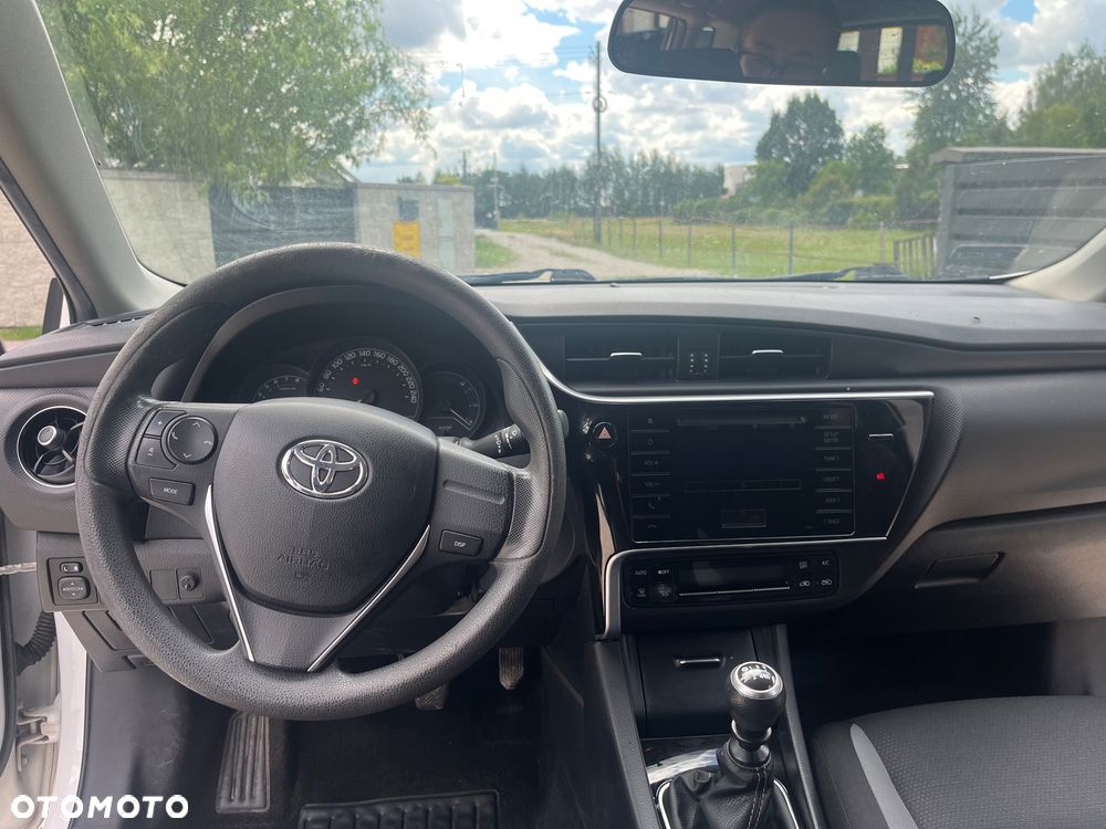 Toyota Auris 1.33 VVT-i Active - 7