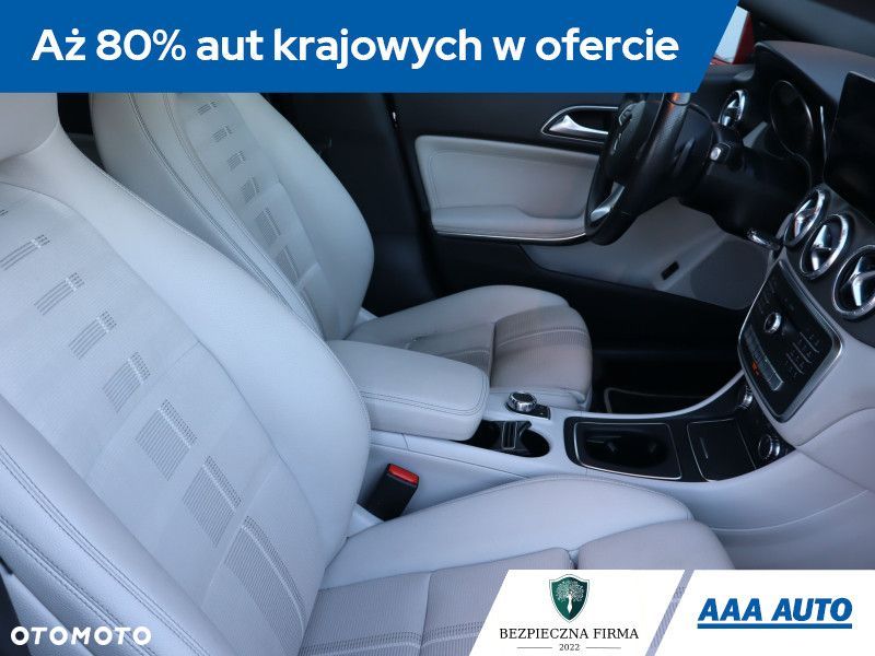 Mercedes-Benz CLA - 11