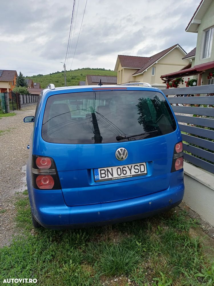 Volkswagen Touran 2.0 TDI DPF Trendline - 7