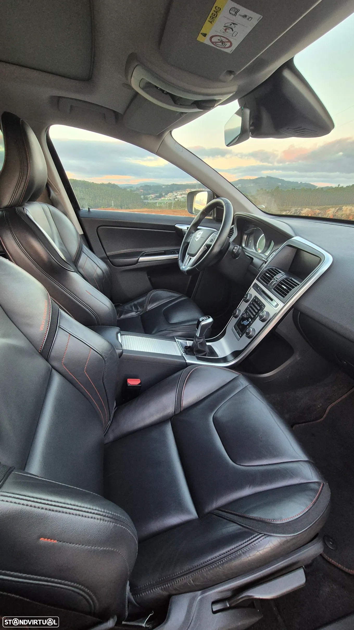 Volvo XC 60 2.0 D4 VOR - 10