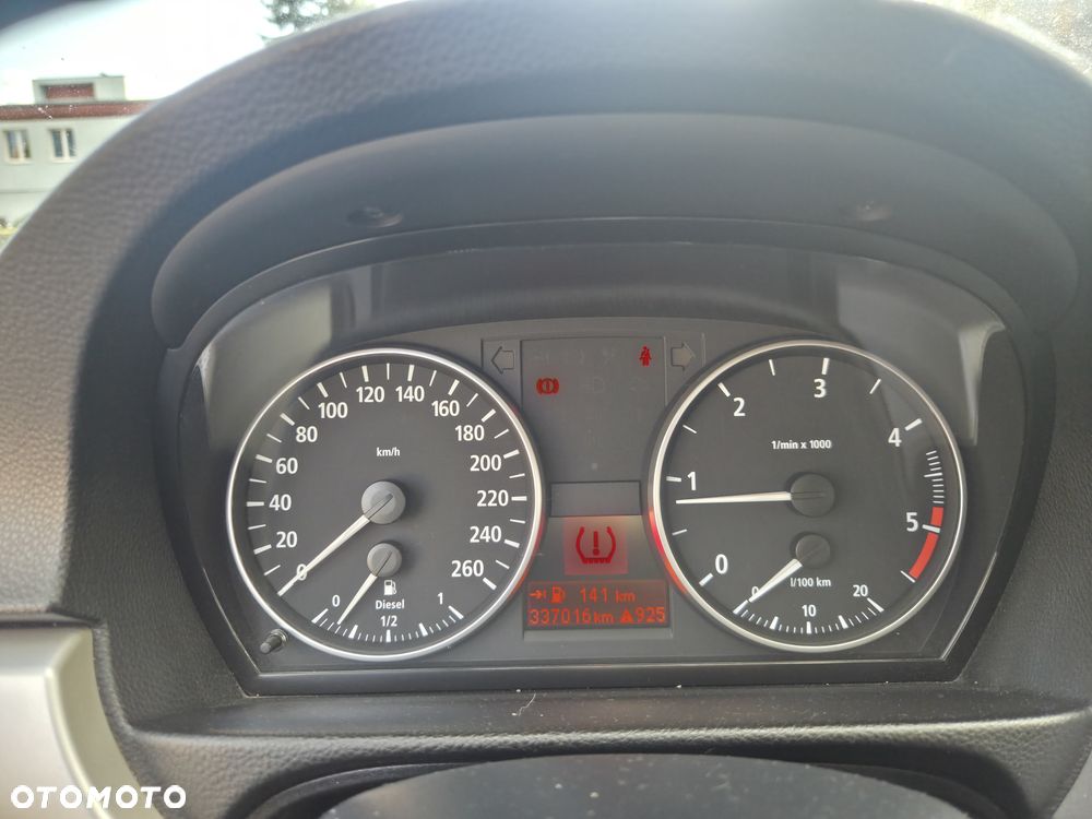 BMW Seria 3 - 8