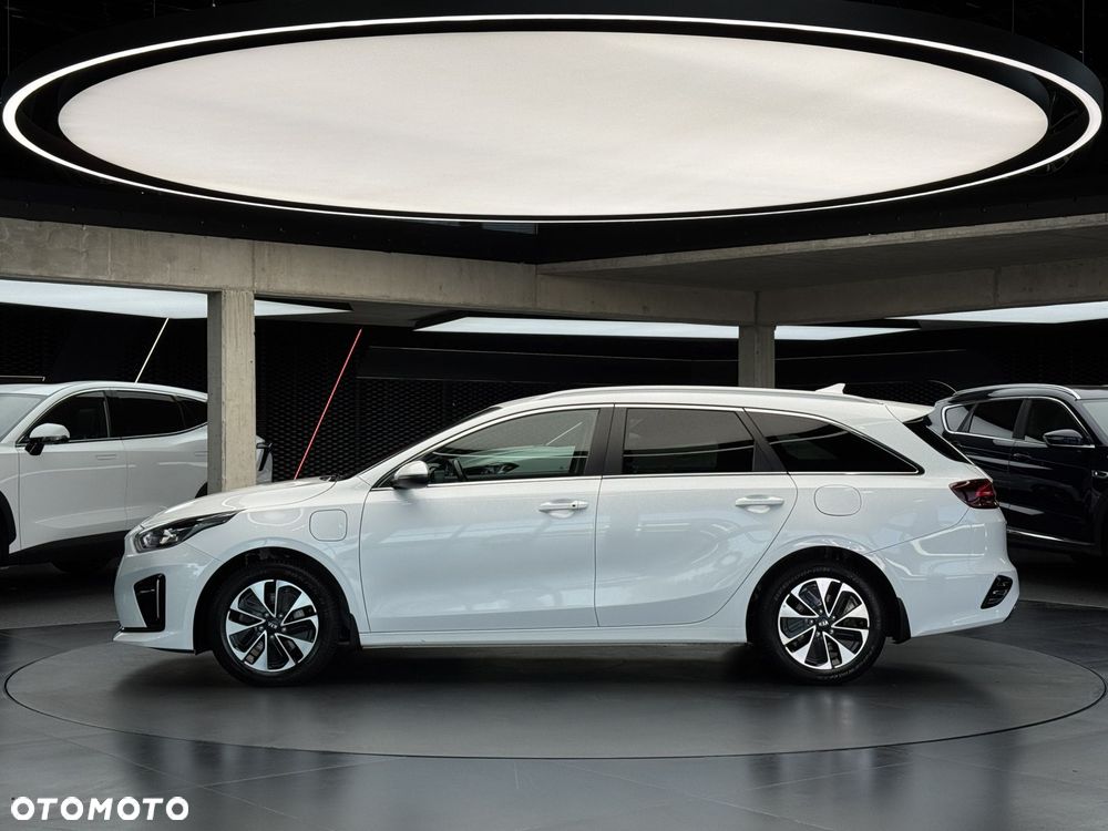 Kia Ceed 1.6 GDI PHEV L DCT - 3