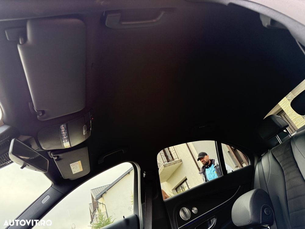 Mercedes-Benz E - 19