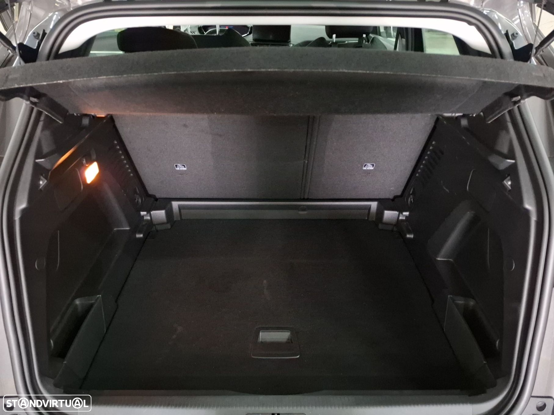 Peugeot 3008 1.5 BlueHDi Active Pack - 26