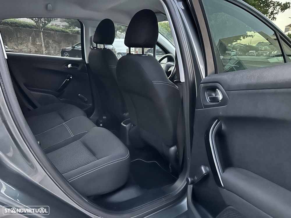 Peugeot 208 1.6 BlueHDi Style - 41