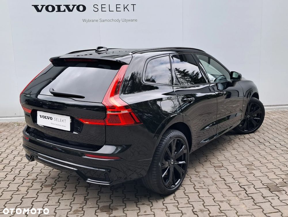Volvo XC 60 T6 Plug-In Hybrid AWD Ultra Black Edition - 5