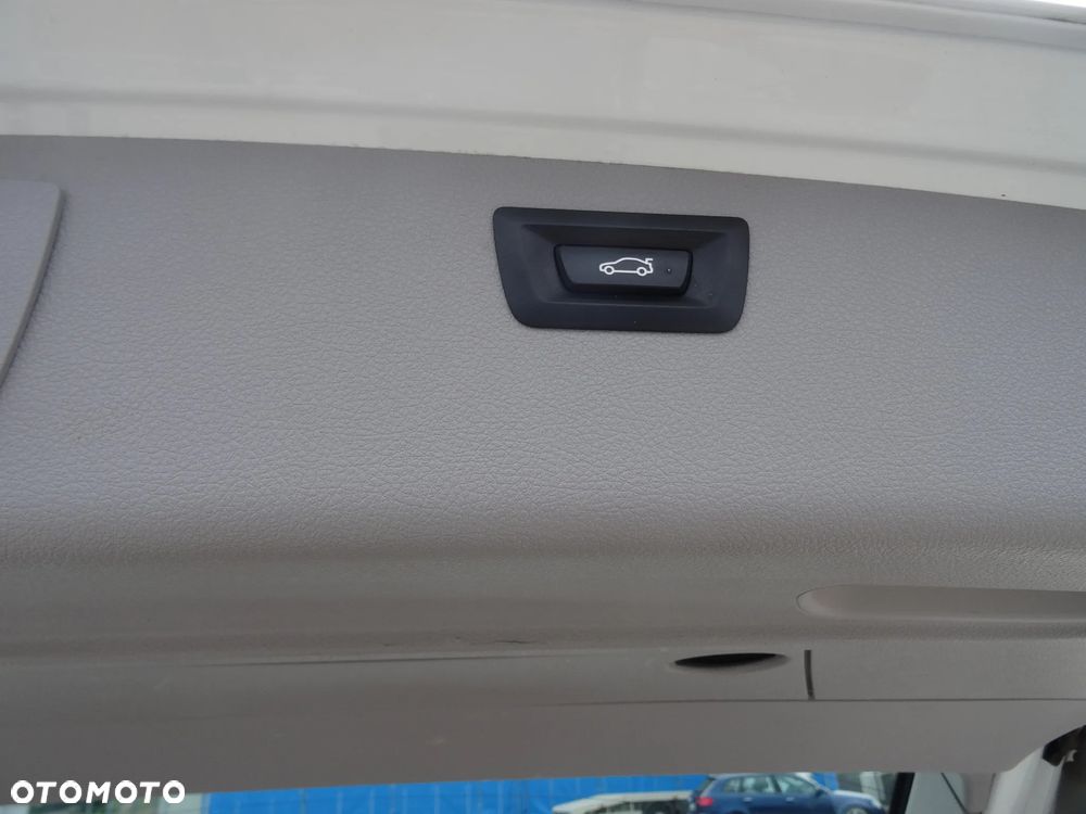 BMW Seria 3 318d - 21