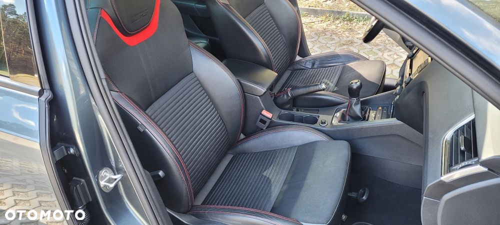 Skoda Octavia 2.0 TDI (Green tec) RS - 39