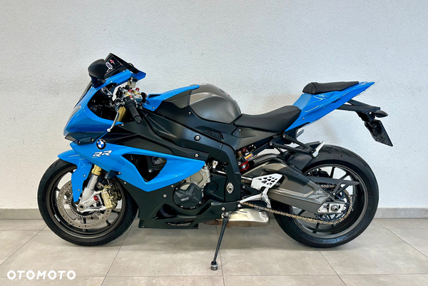 BMW S