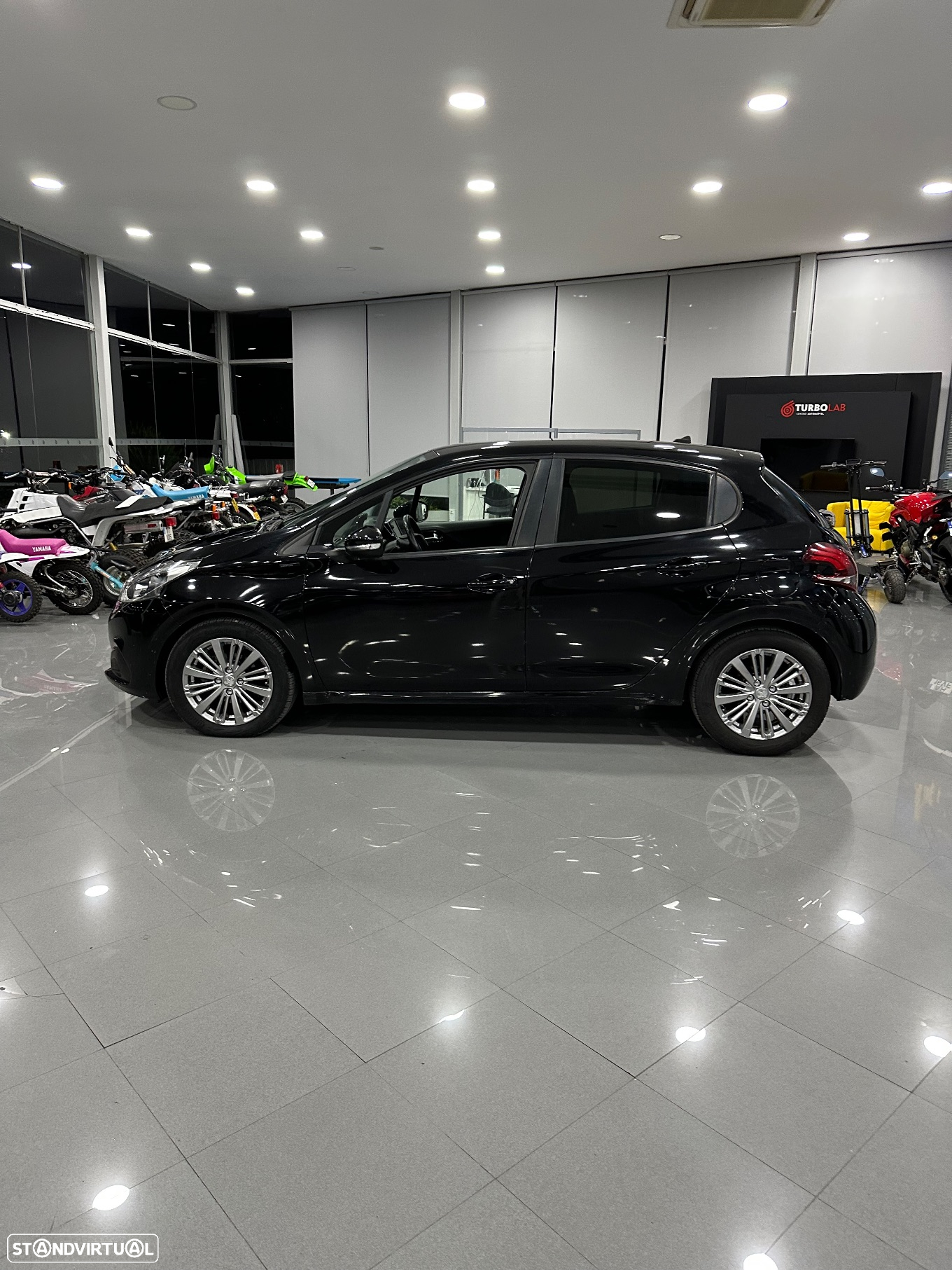 Peugeot 208 1.5 BlueHDi Signature - 7