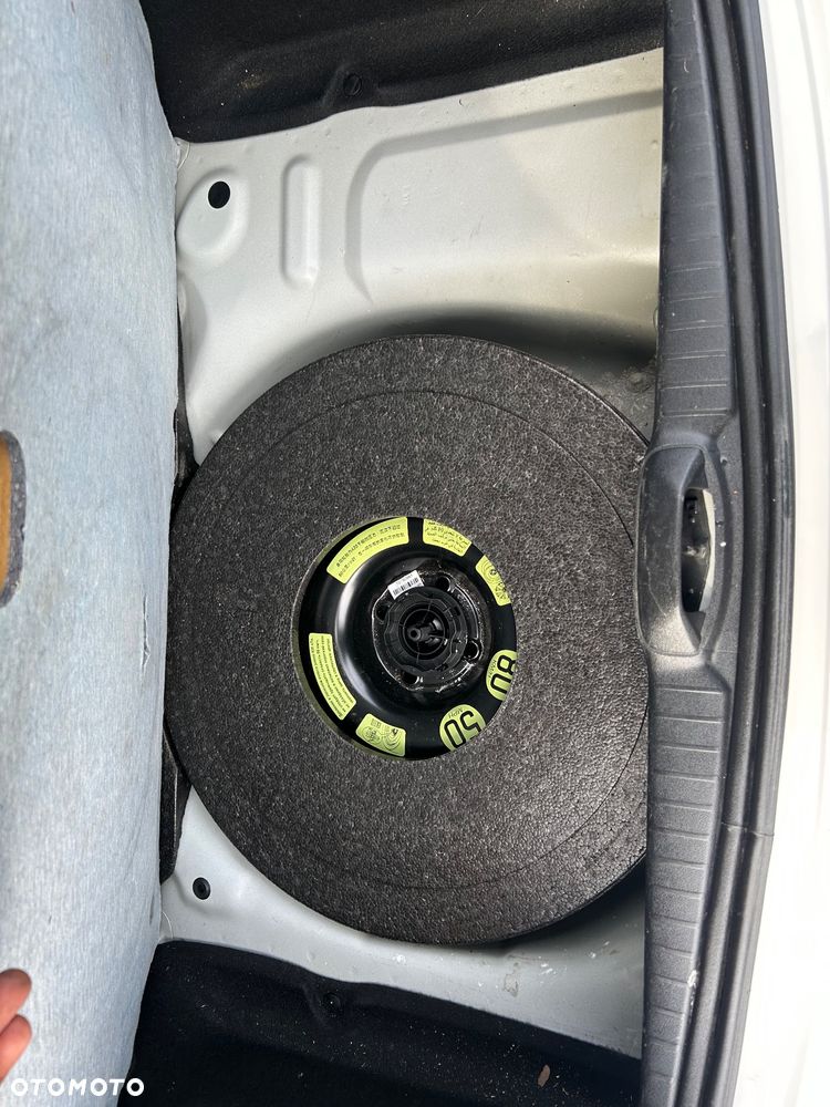 Peugeot 208 1.6 BlueHDi Active - 13