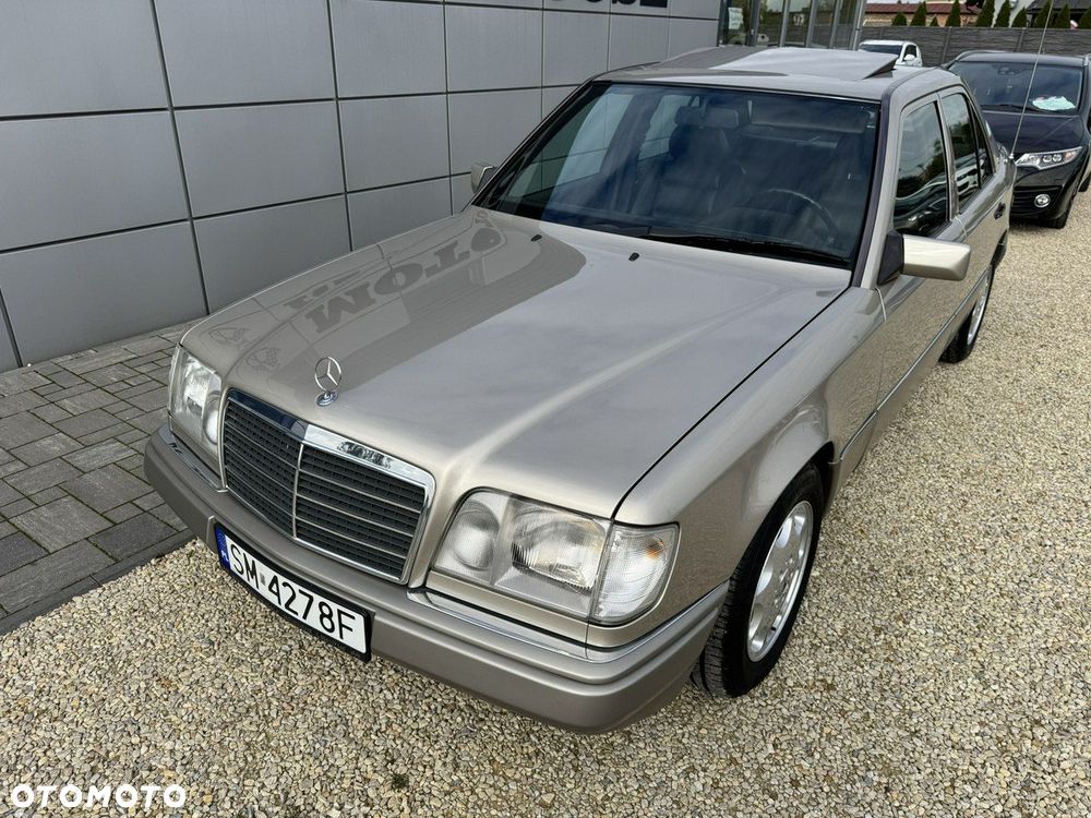 Mercedes-Benz Klasa E - 8