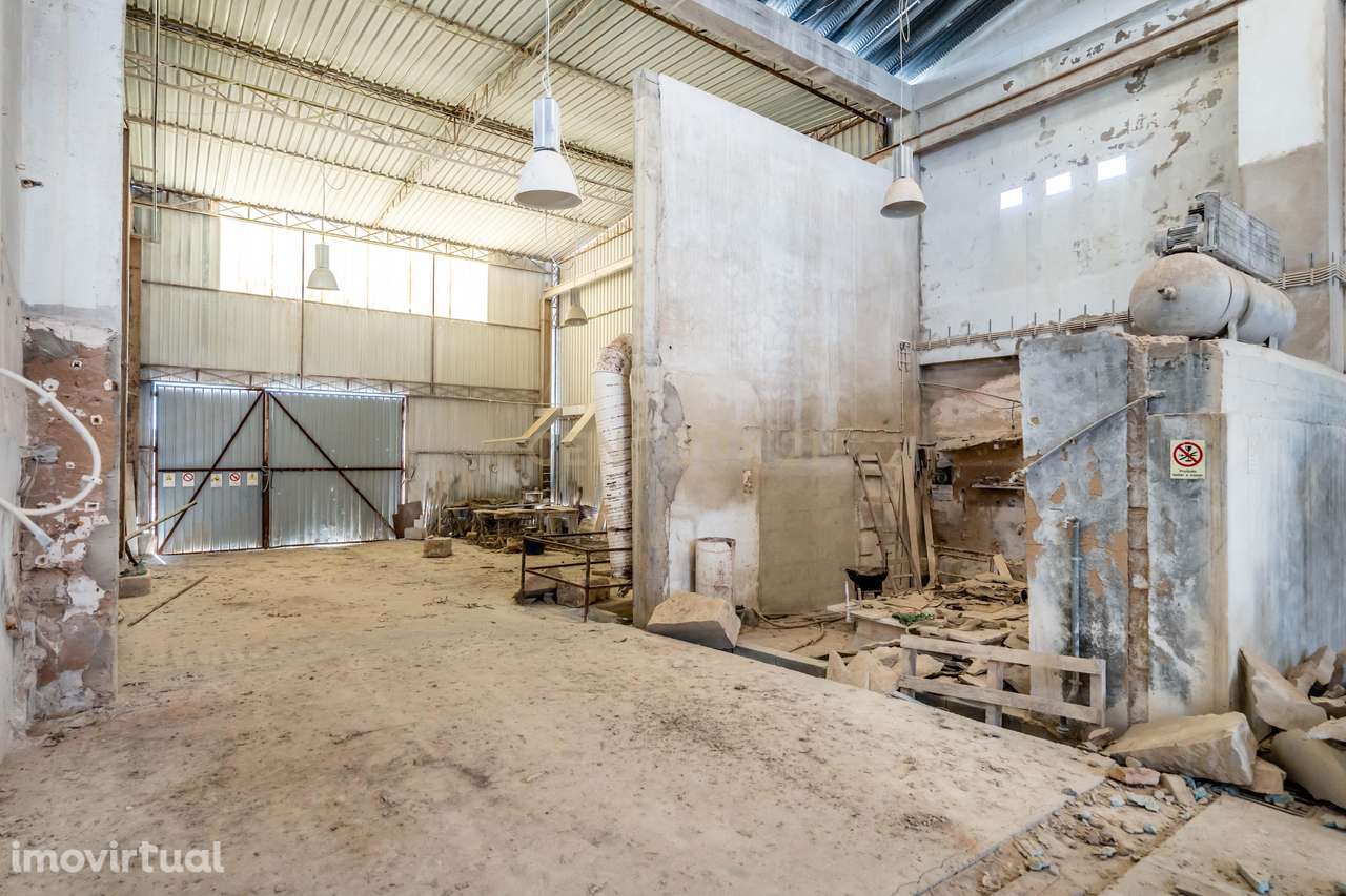 Armazéns no centro de Loulé - Grande imagem: 5/41