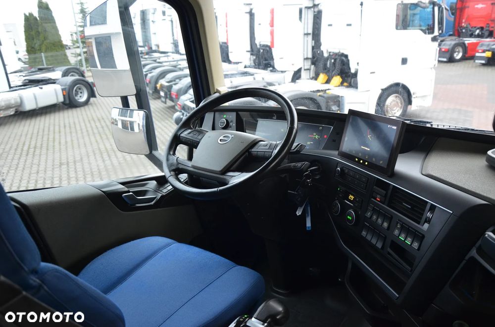 Volvo FH 500 NEW / MEGA / 2022r. / KLIMA P. / FULL LED / ACC / NAVI / KAMERA / DE / 9824 - 13