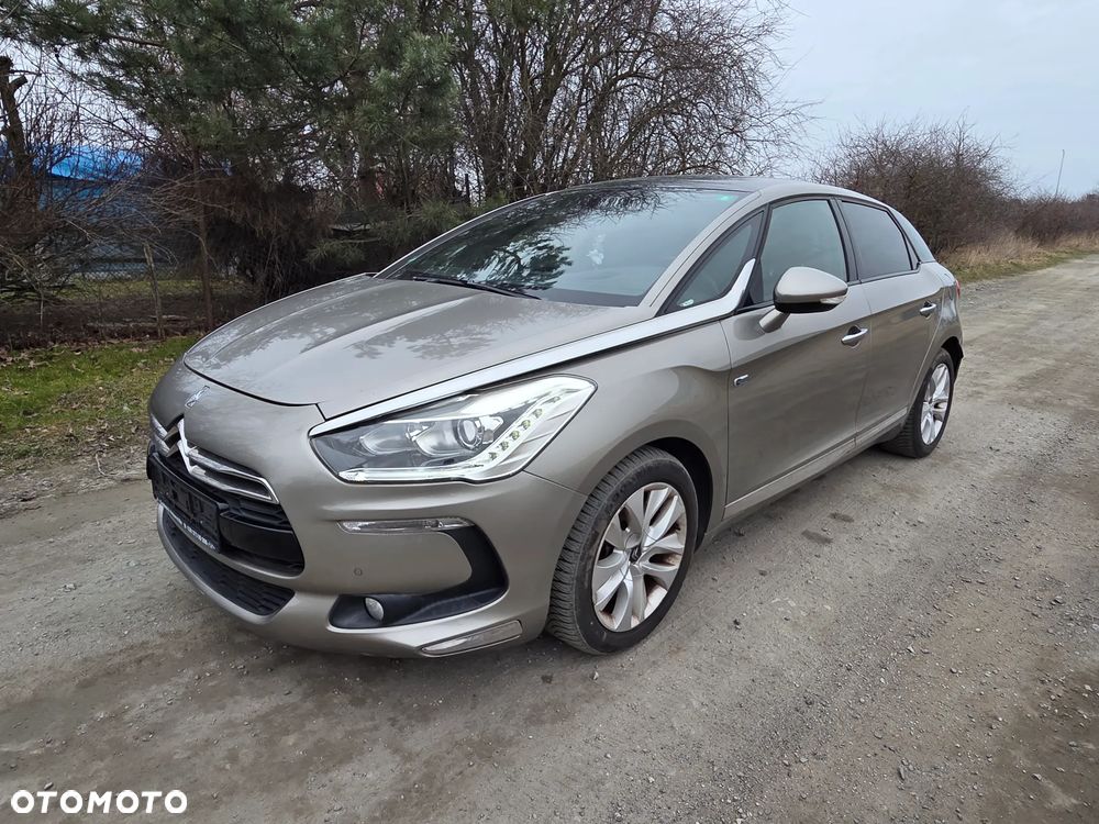 Citroën DS5 HDi 165 Chic - 1