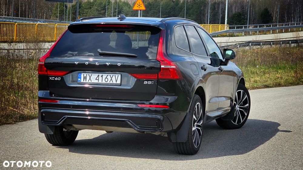 Volvo XC 60 B5 B AWD Plus Dark - 13