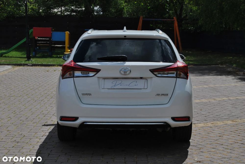 Toyota Auris 1.6 D-4D Dynamic - 18
