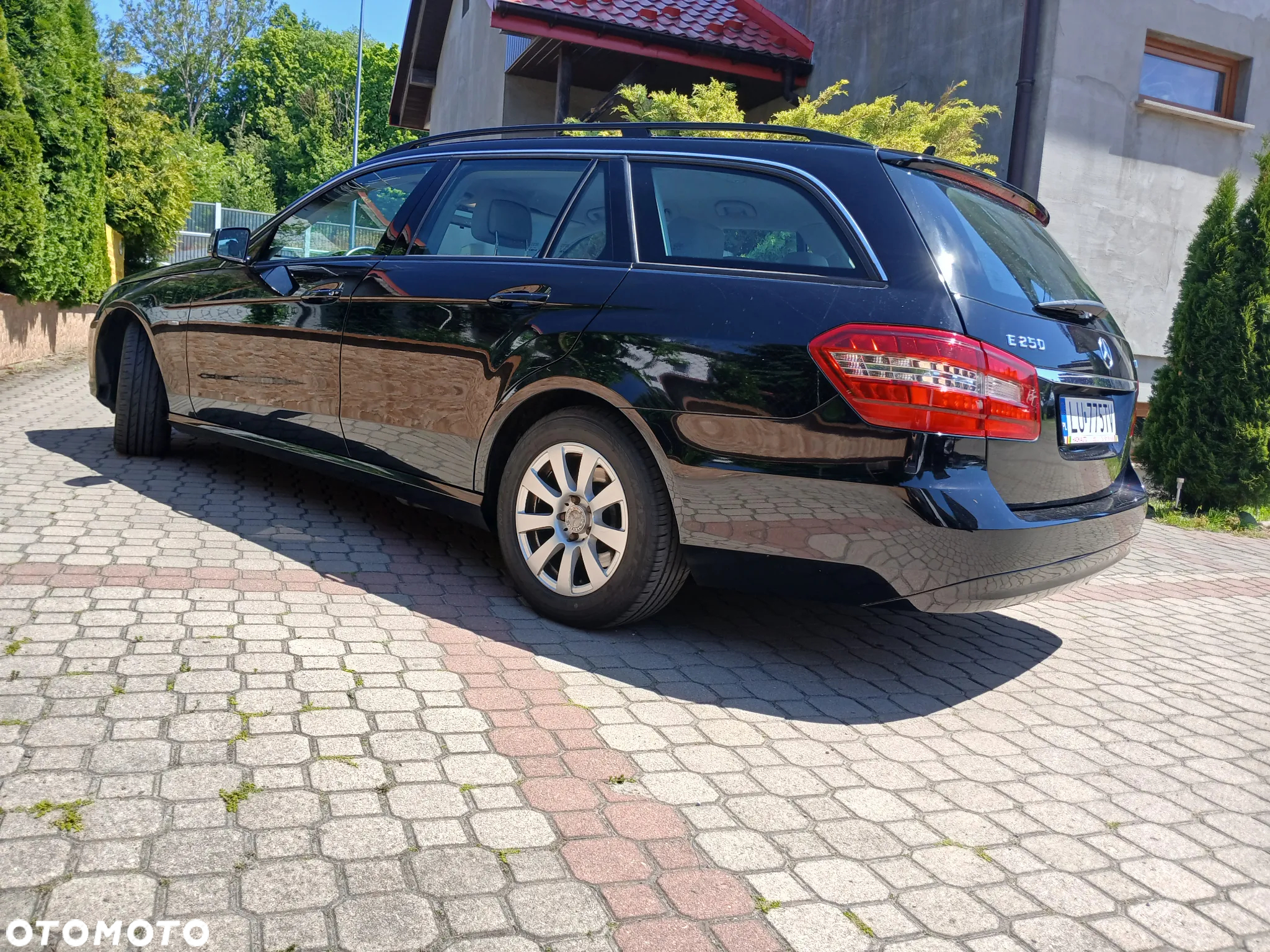 Mercedes-Benz Klasa E 250 CDI BlueEff - 14