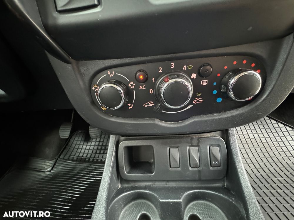 Dacia Duster 1.2 TCe 4x2 Laureate - 16