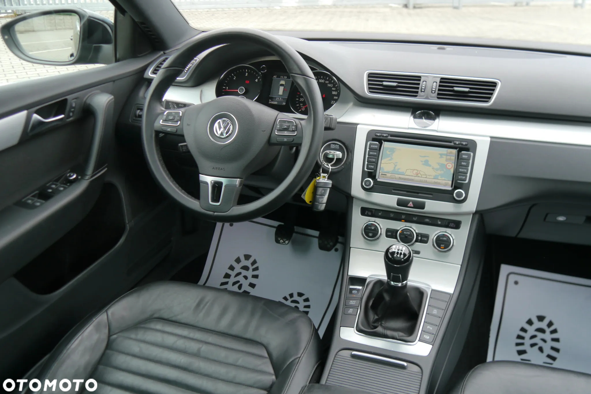 Volkswagen Passat 2.0 TDI Highline R-Style - 22