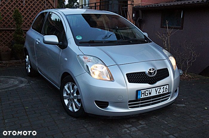 Toyota Yaris 1.3 VVT-i Luna - 16