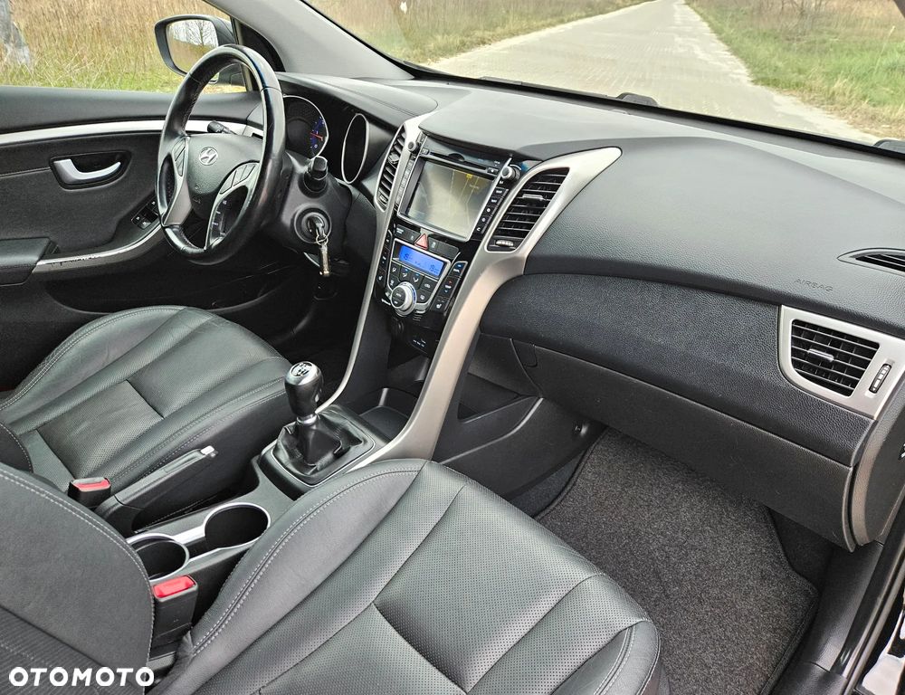 Hyundai i30 1.6 CRDi BlueDrive Premium - 17