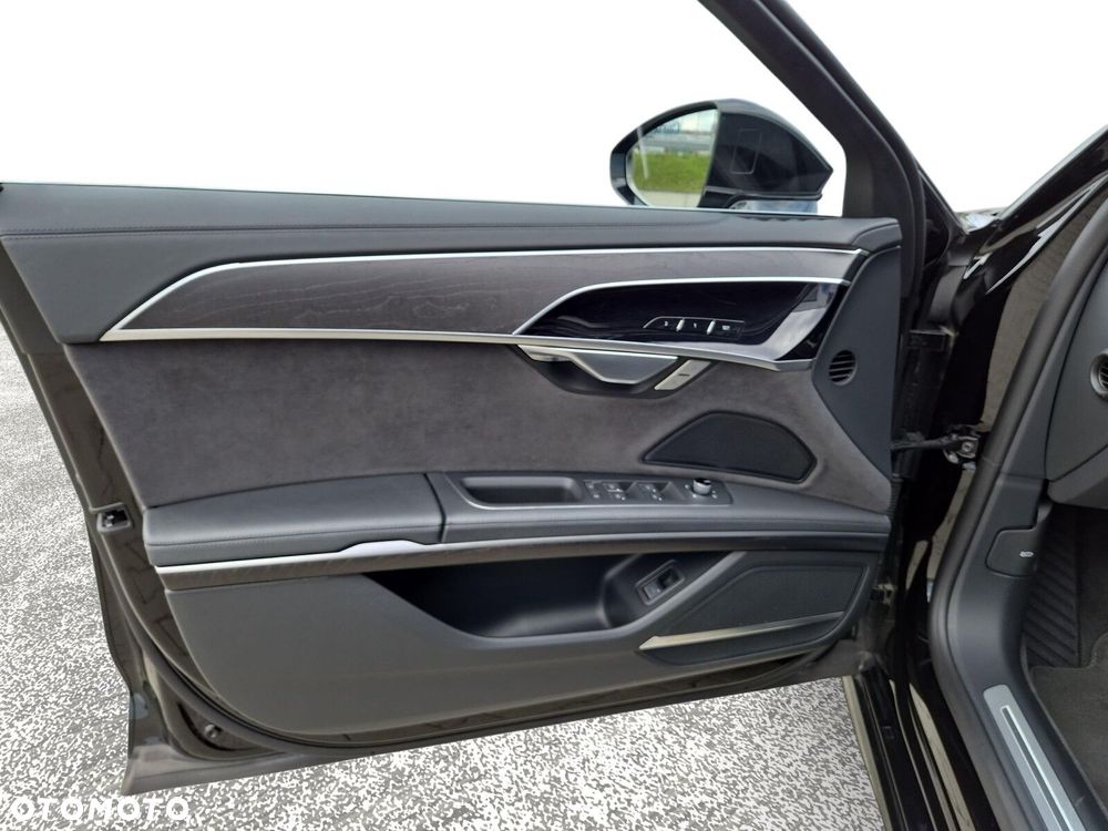 Audi A8 - 13