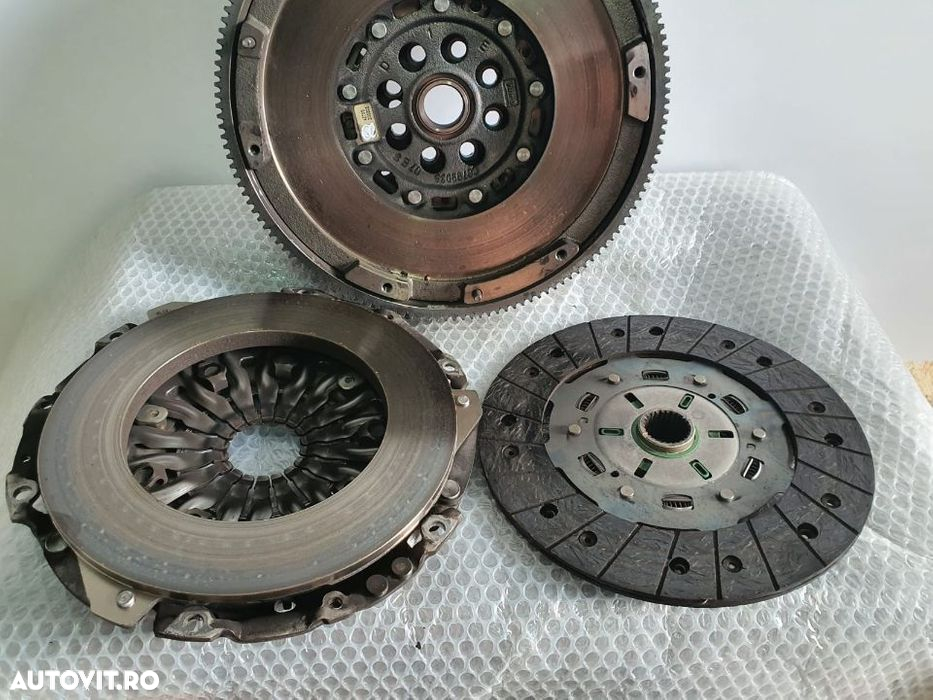 Kit Ambreiaj Volanta Masa Dubla Mercedes A/B Class W176 W246 1.6 Benzina Turbo Noua Kit Ambreiaj Vol - 4