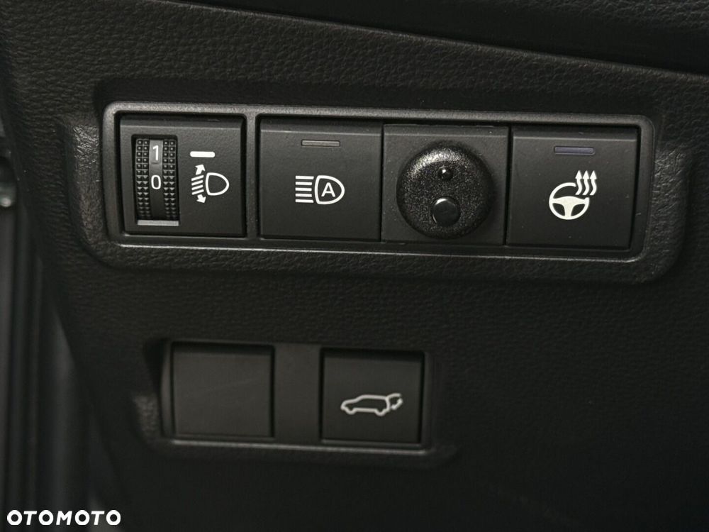 Toyota Corolla Cross - 22
