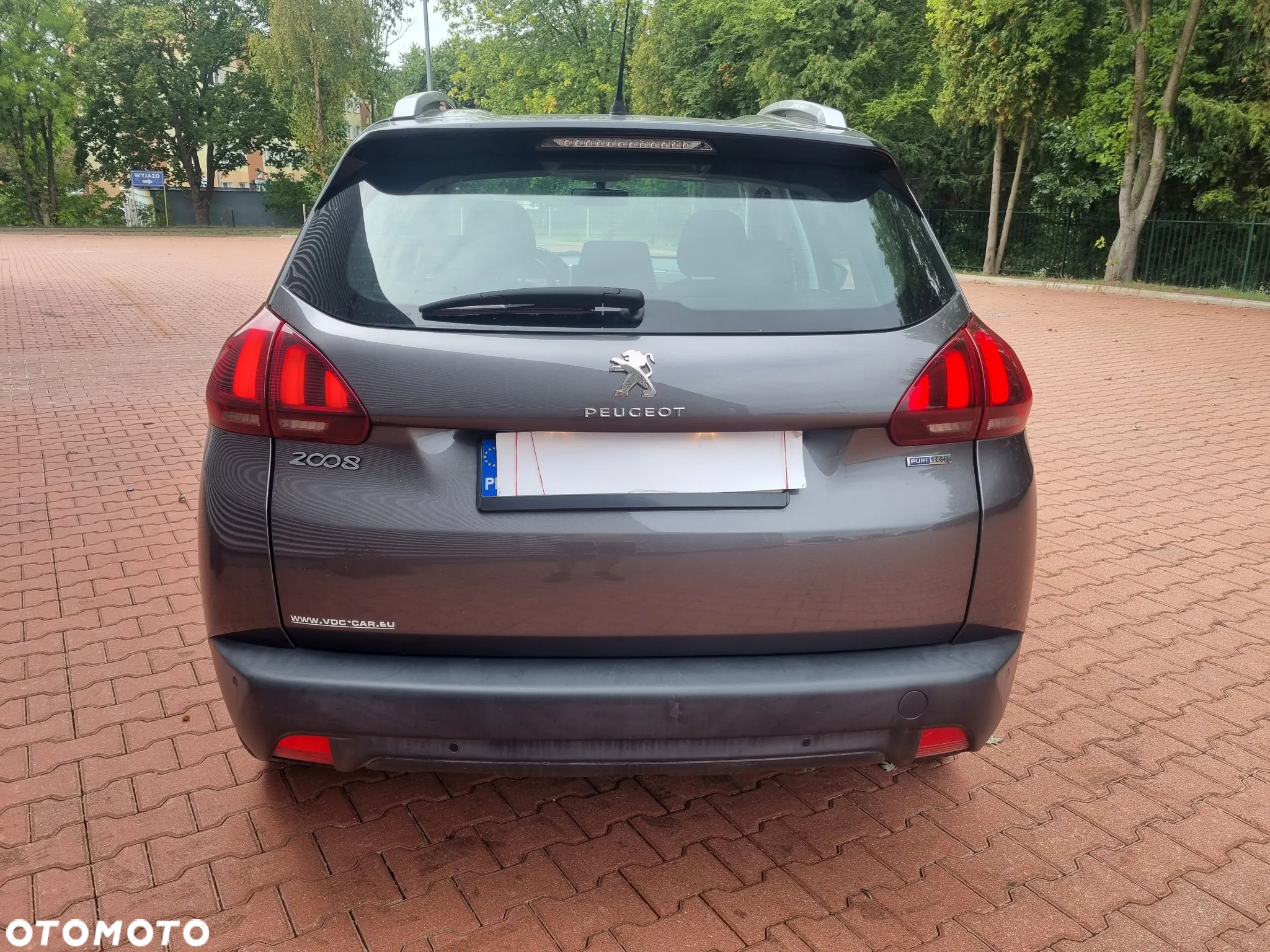 Peugeot 2008 PureTech 110 Stop&Start Allure - 9