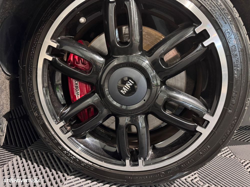 MINI 3 Portas John Cooper Works 153g - 53