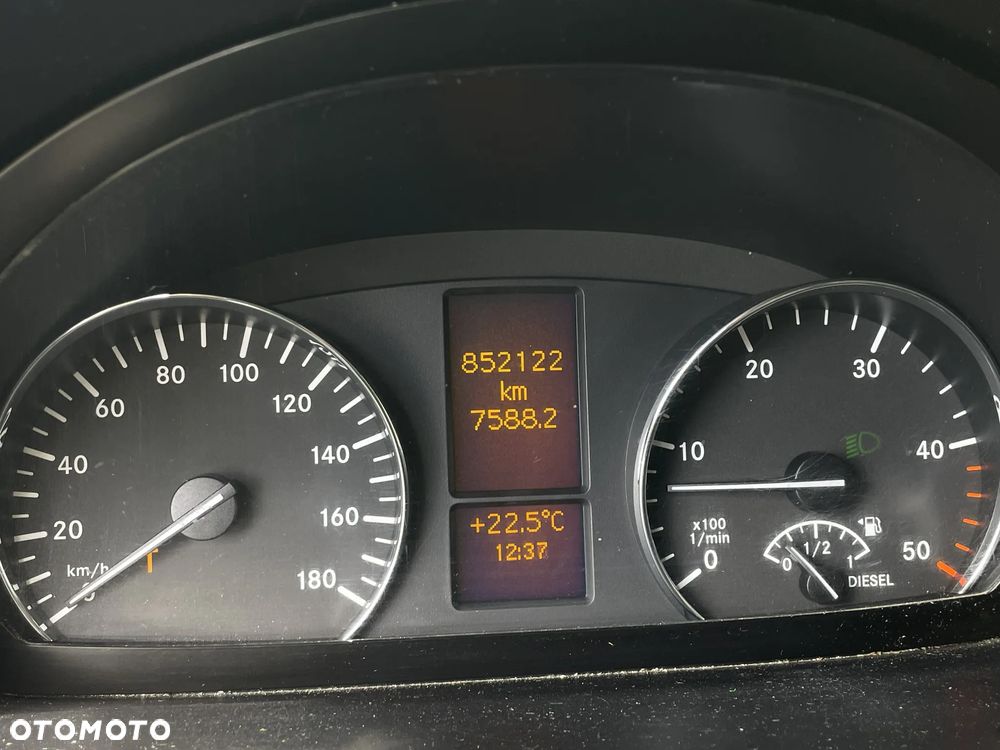 Mercedes-Benz Sprinter 519 - 16