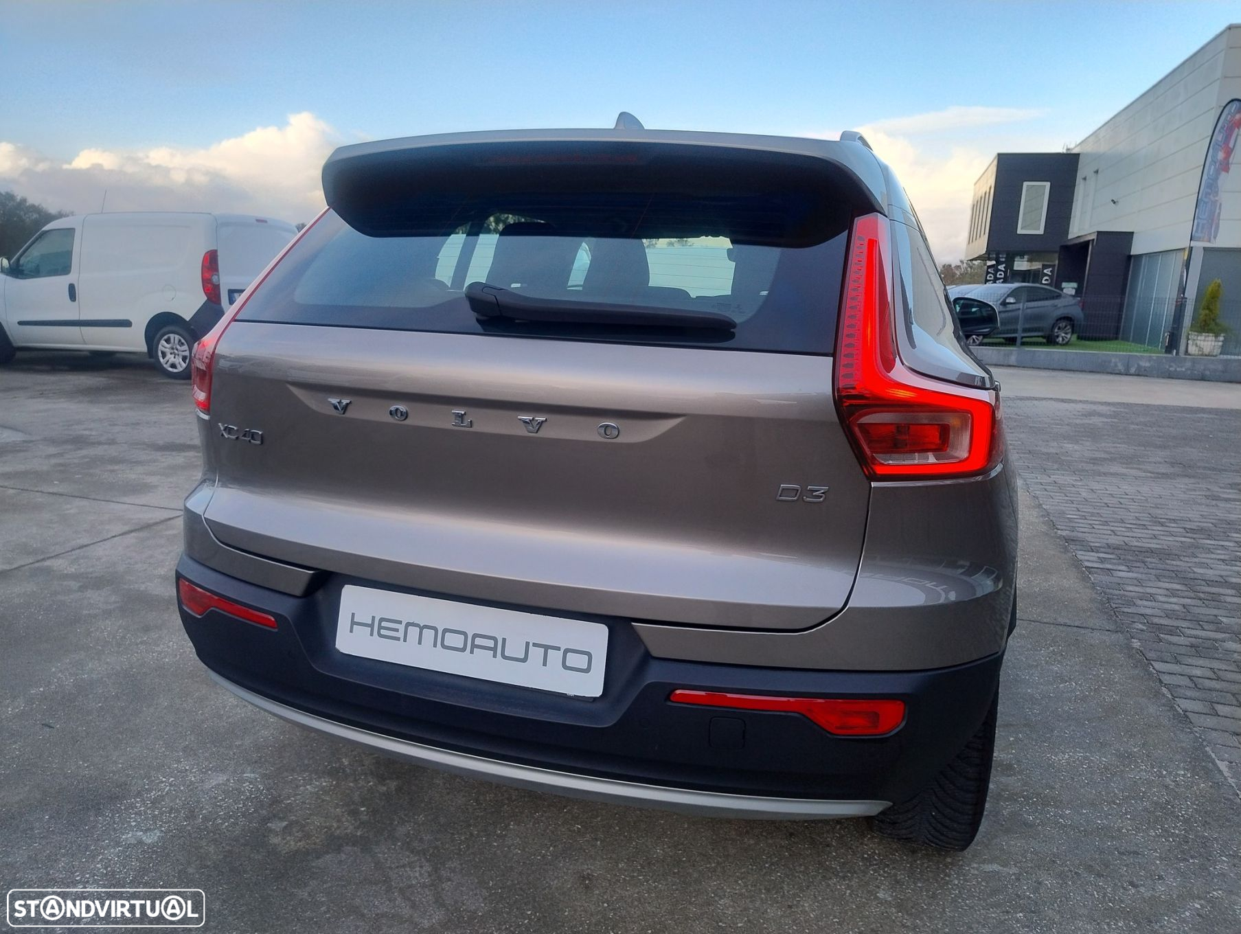 Volvo XC 40 2.0 D3 Momentum - 8