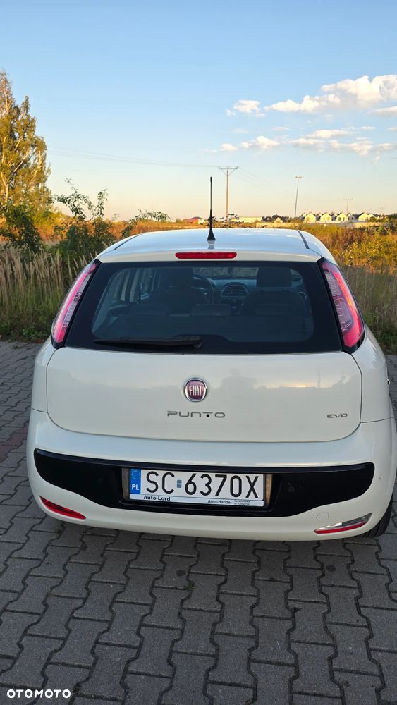 Fiat Punto Evo 1.4 8V Active Euro5 - 12