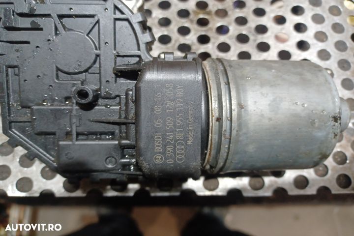 Motoras stergatoare volan pe stanga  0390241509 8E1955119  0390241509 - 4