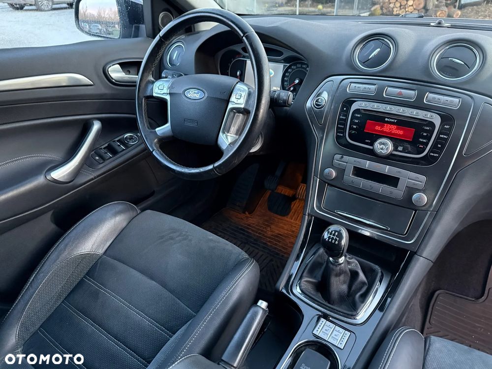 Ford Mondeo 2.5 Black Magic - 10