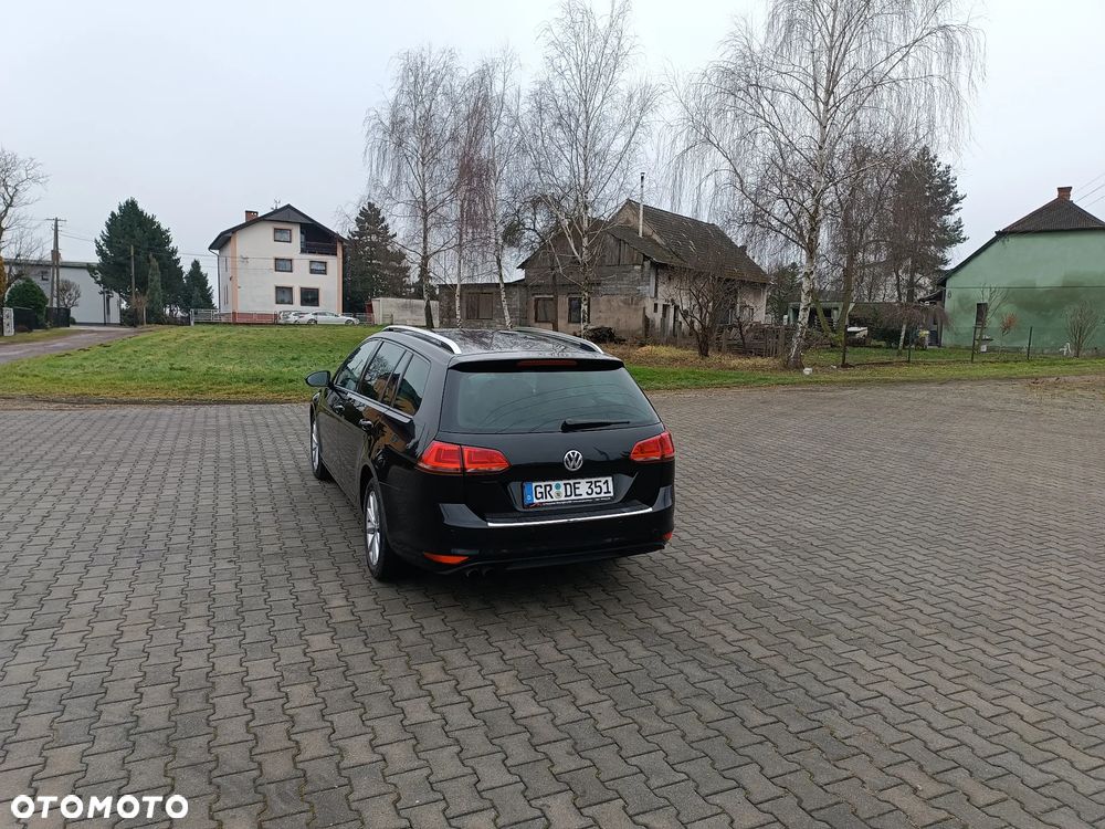 Volkswagen Golf 2.0 TDI BlueMotion Technology Lounge - 5