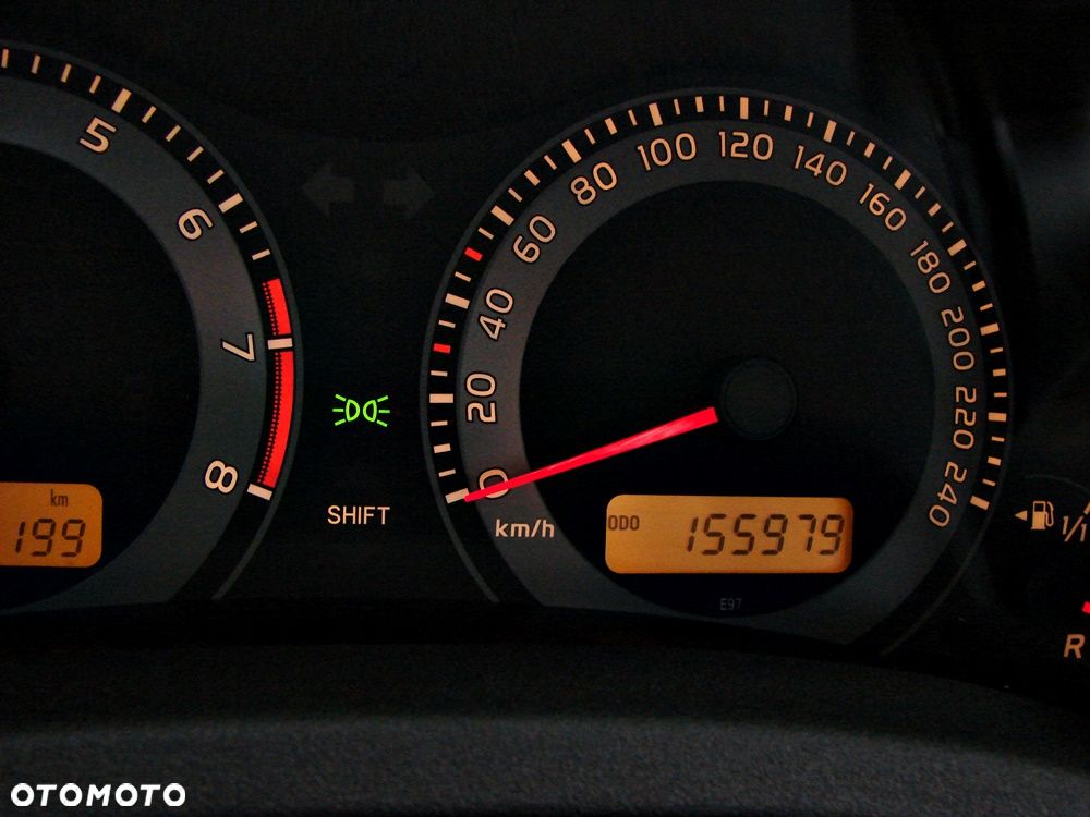 Toyota Auris 1.6 Sol - 25
