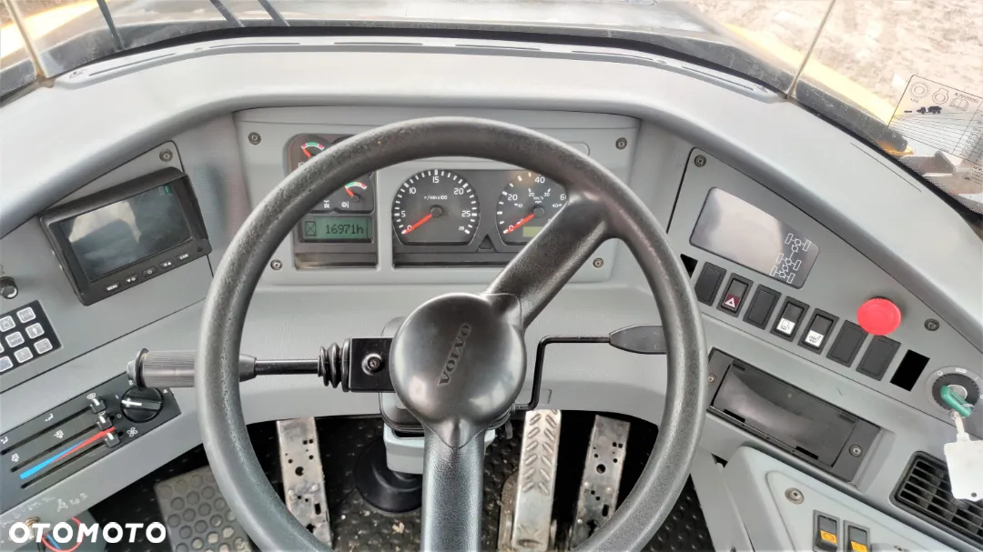 Volvo A25E - 8