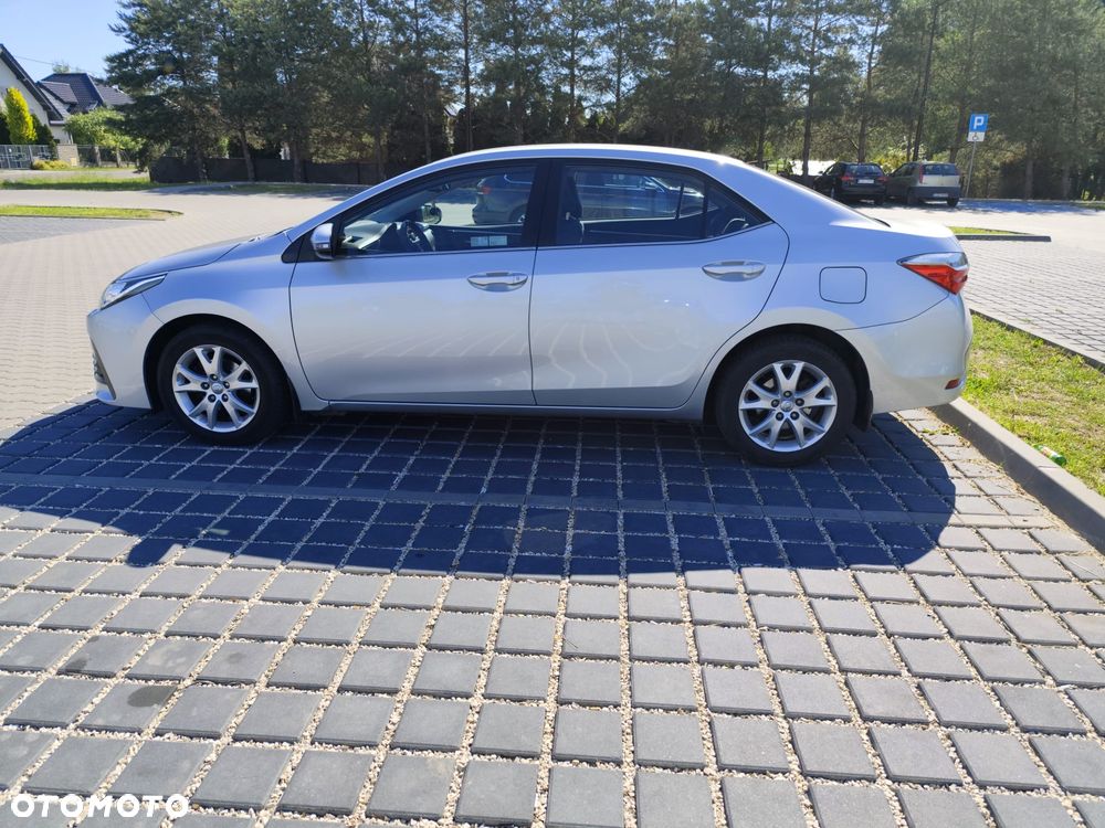 Toyota Corolla 1.6 Comfort - 2