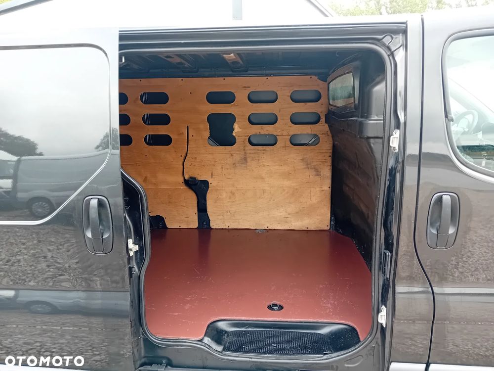 Renault Trafic - 12