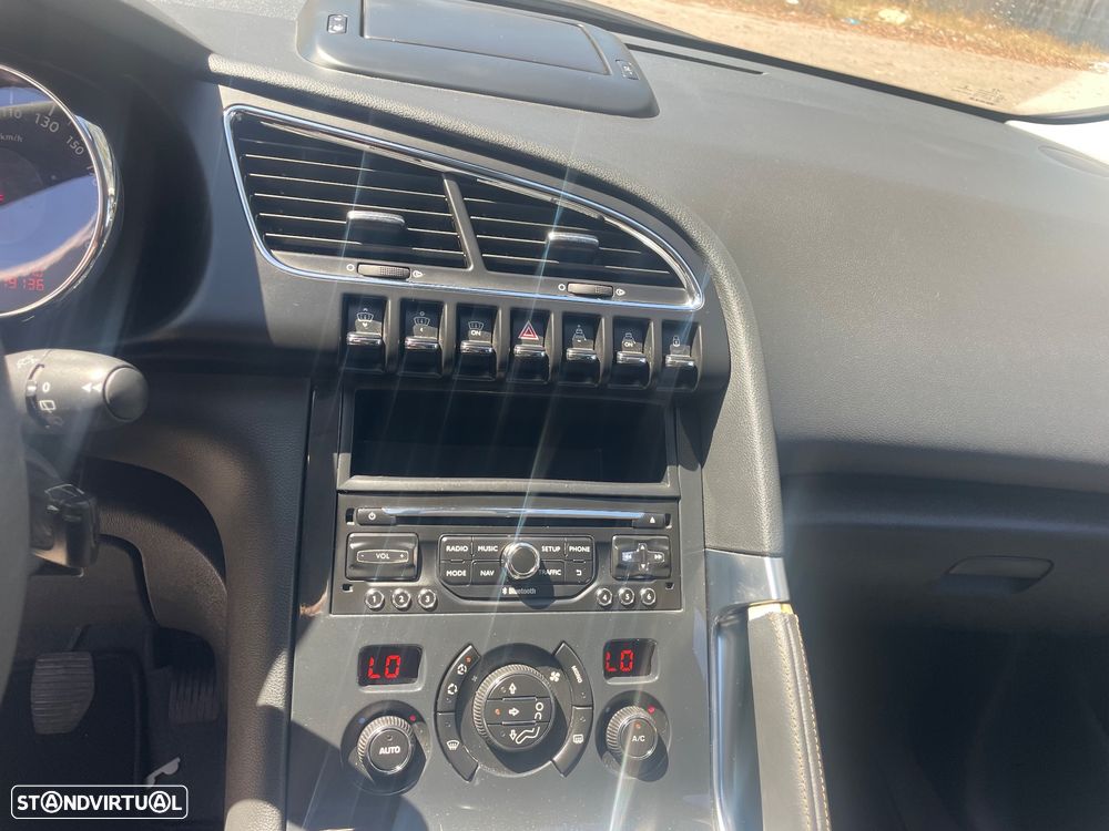 Peugeot 3008 1.6 HDi SE Style - 10