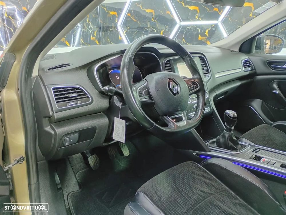 Renault Mégane - 16