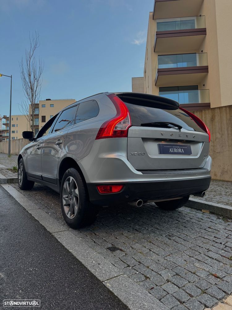 Volvo XC 60 2.4 D5 VOR Ocean Race AWD Geartronic - 2