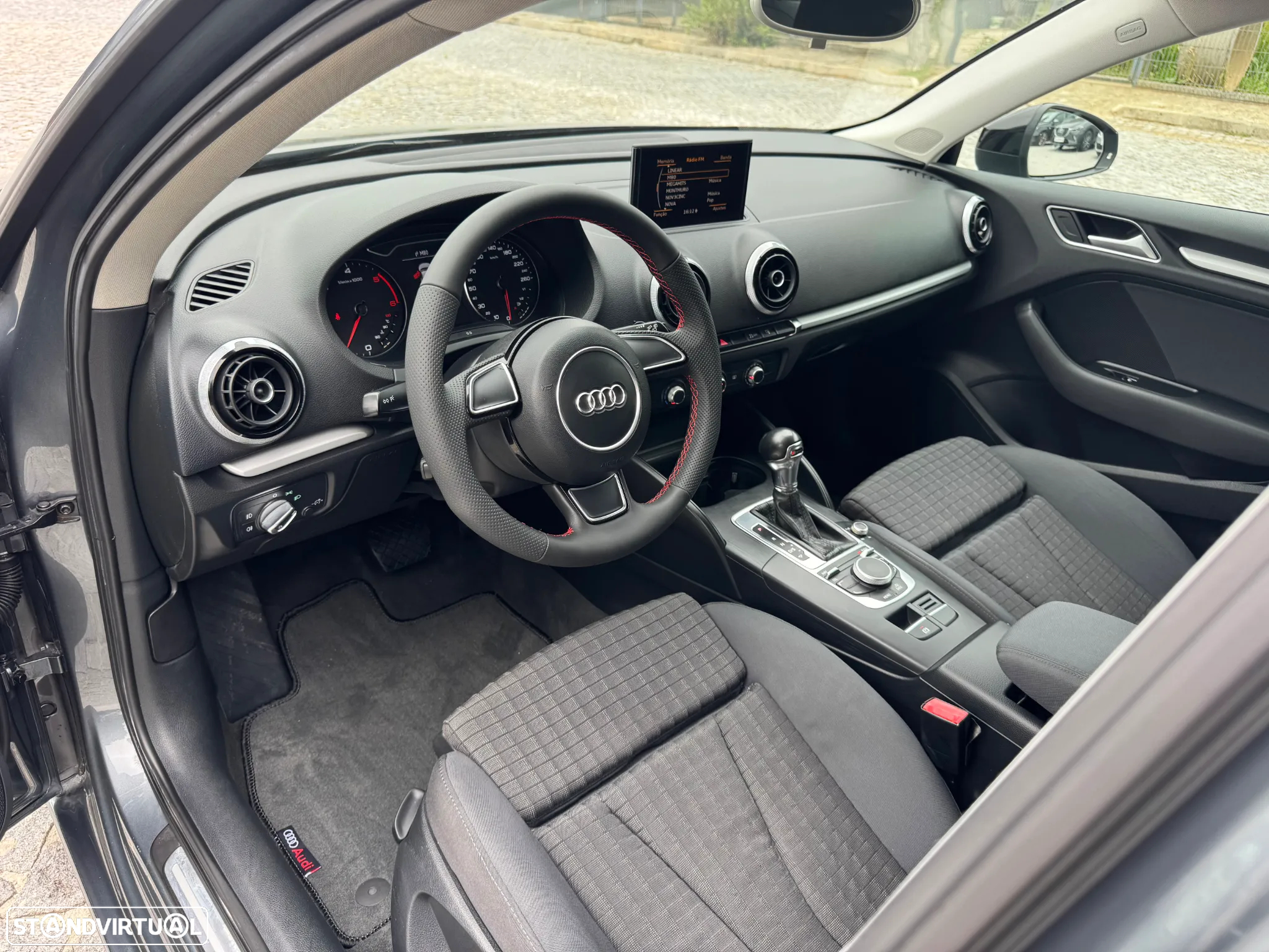 Audi A3 Sportback 1.6 TDI Sport S-Tronic - 4