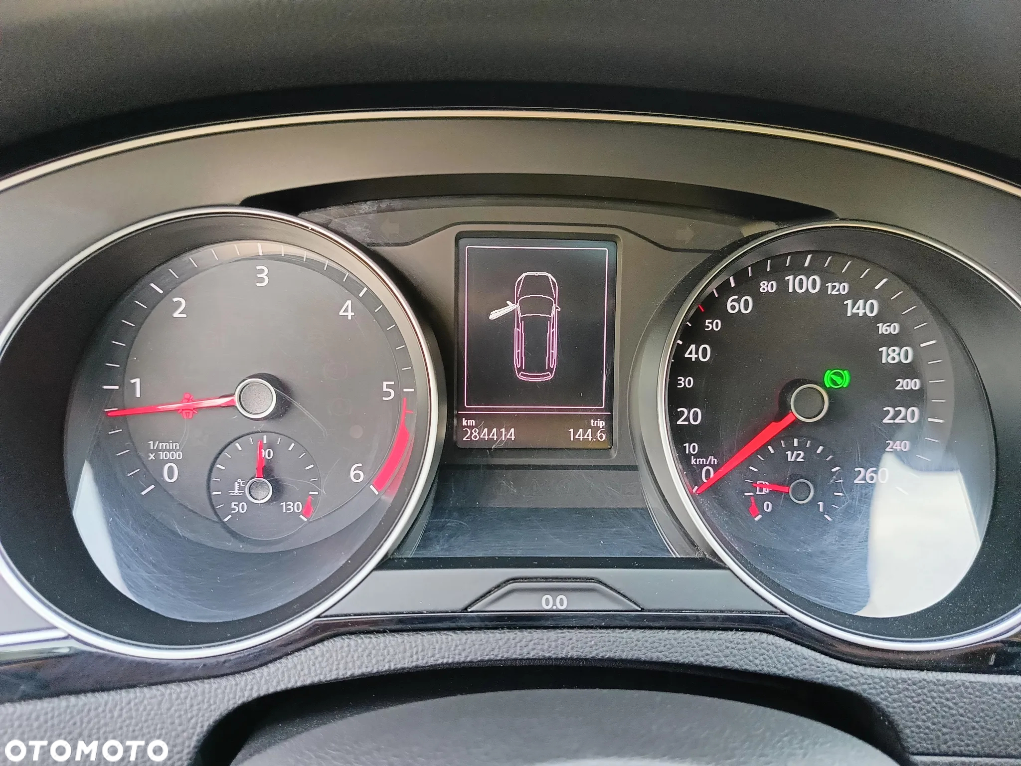 Volkswagen Passat Variant 2.0 TDI DSG (BlueMotion Technology) Highline - 33