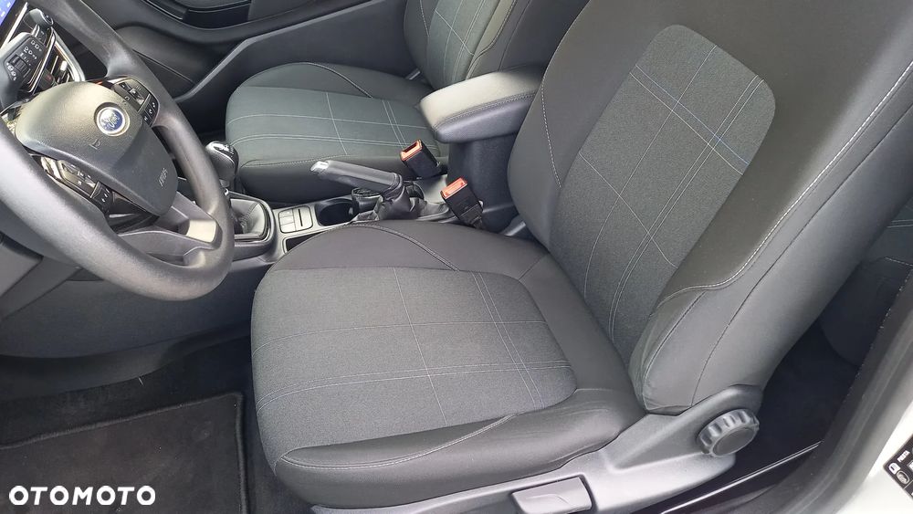 Ford Fiesta - 11