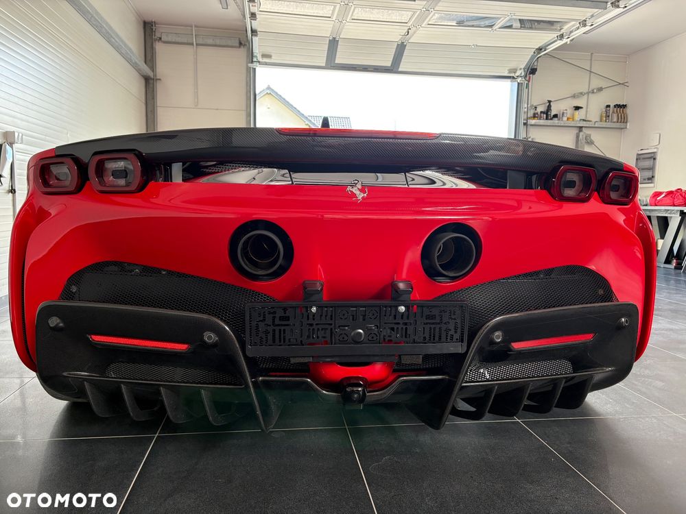 Ferrari SF90 Stradale - 22