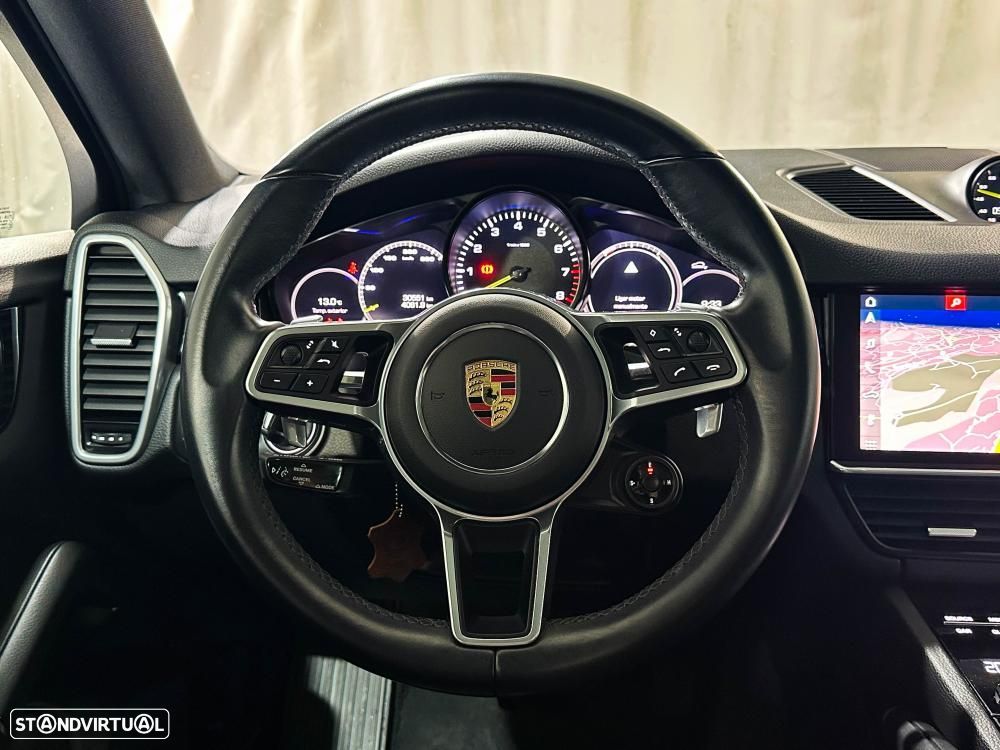 Porsche Cayenne Coupé E-Hybrid Platinum Edition - 23